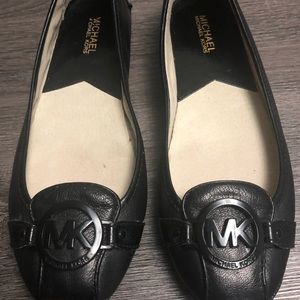 Michael Kors black flats